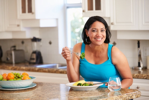 woman eating a healthy meal